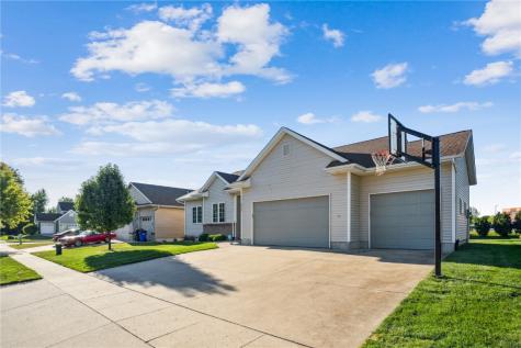 4307 Viola Street NE Cedar Rapids IA 52411