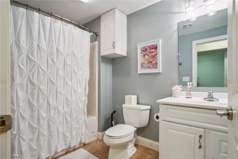 4307 Viola Street NE Cedar Rapids IA 52411