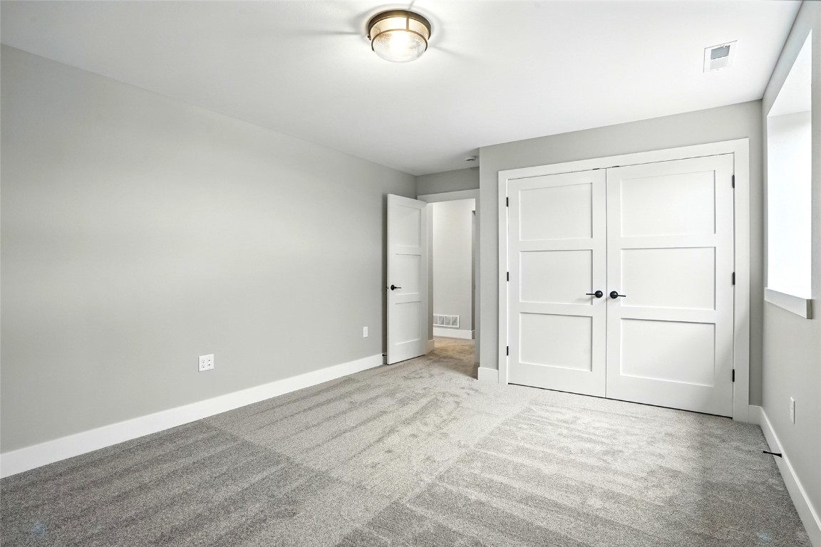 904 Long Drive Solon IA 52333