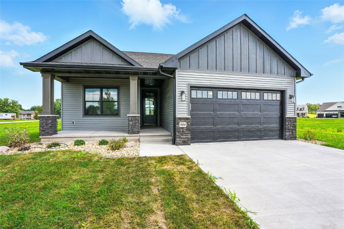 904 Long Drive Solon IA 52333