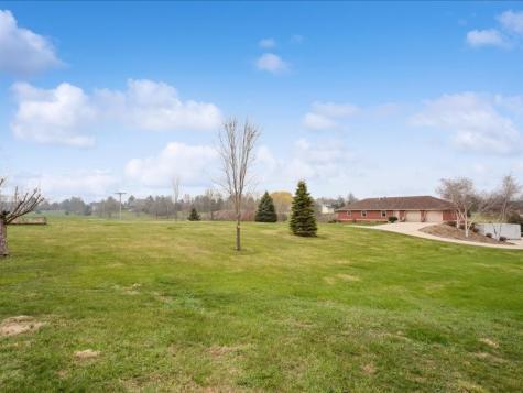 3752 Lacina Drive SW Iowa City IA 52240