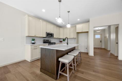 6925 Rock Wood Drive SW Cedar Rapids IA 52404