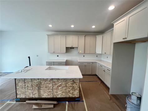 6925 Rock Wood Drive SW Cedar Rapids IA 52404
