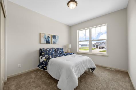 6925 Rock Wood Drive SW Cedar Rapids IA 52404