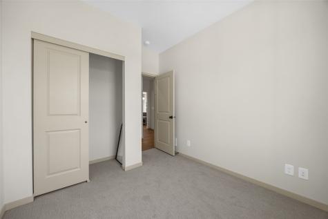 6925 Rock Wood Drive SW Cedar Rapids IA 52404
