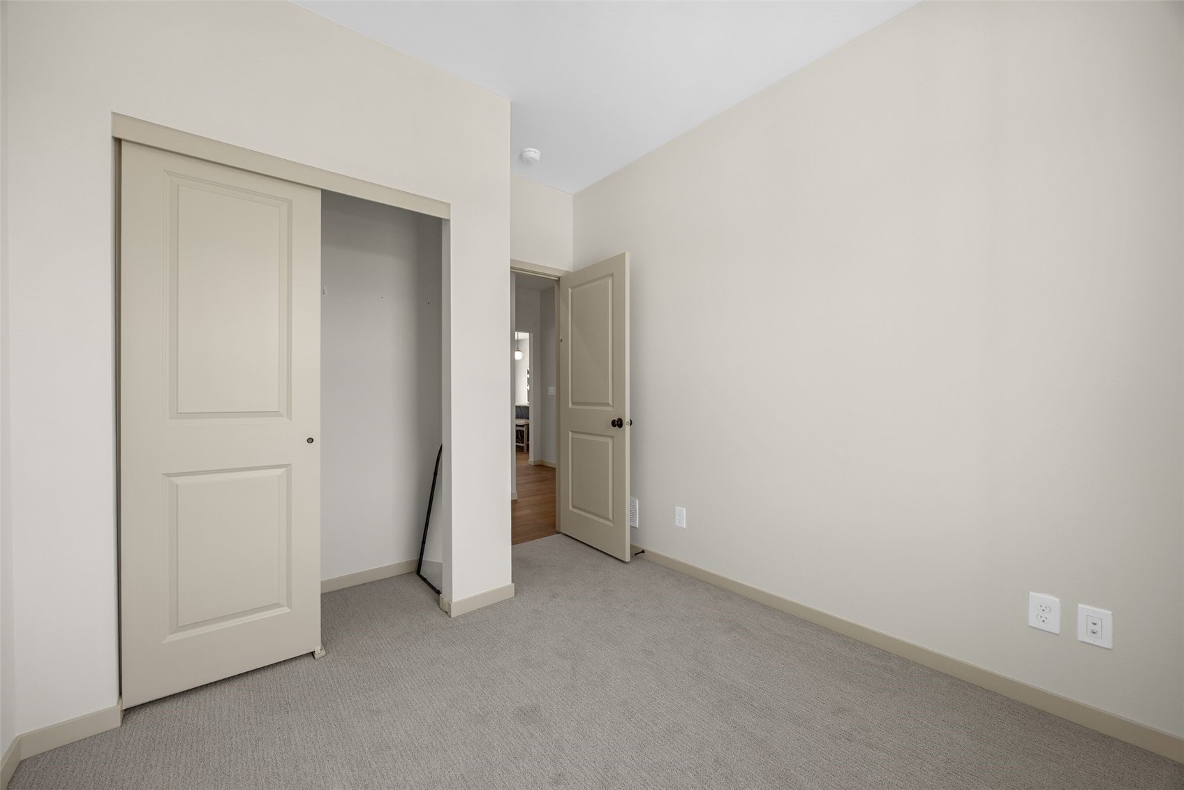6925 Rock Wood Drive SW Cedar Rapids IA 52404