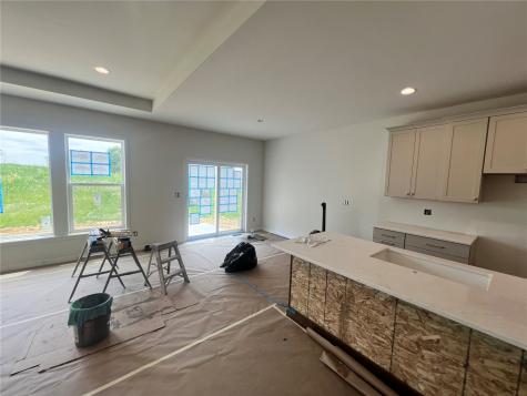 6925 Rock Wood Drive SW Cedar Rapids IA 52404