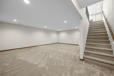 6925 Rock Wood Drive SW Cedar Rapids IA 52404