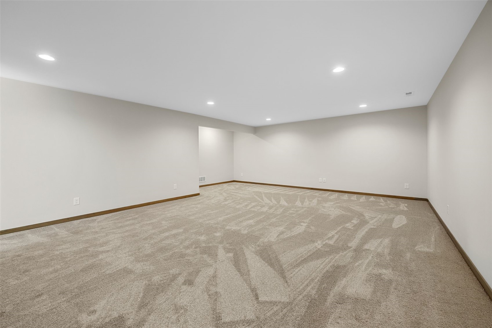 6925 Rock Wood Drive SW Cedar Rapids IA 52404