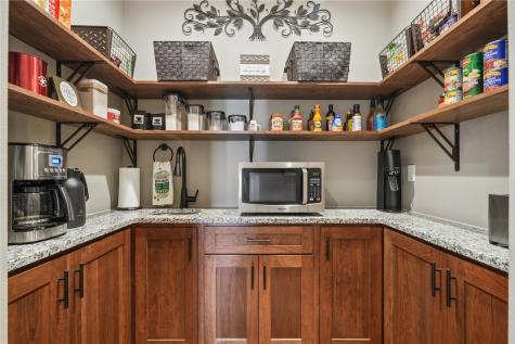 9125 Forest Chapel Road Anamosa IA 52205
