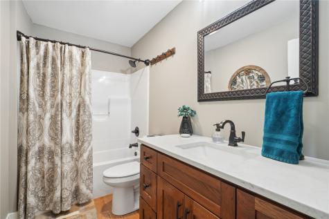 9125 Forest Chapel Road Anamosa IA 52205