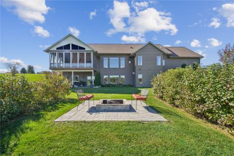 9125 Forest Chapel Road Anamosa IA 52205