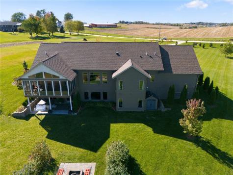 9125 Forest Chapel Road Anamosa IA 52205