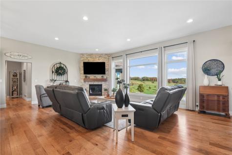 9125 Forest Chapel Road Anamosa IA 52205