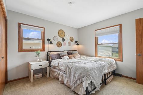 207 Drexel Drive SW Cedar Rapids IA 52404