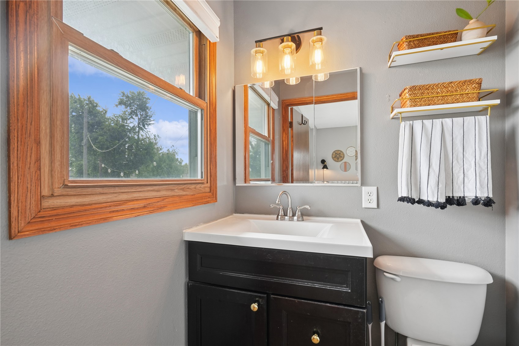 207 Drexel Drive SW Cedar Rapids IA 52404