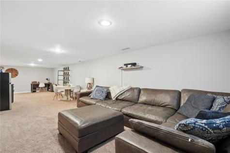 207 Drexel Drive SW Cedar Rapids IA 52404