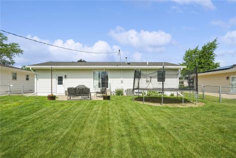 207 Drexel Drive SW Cedar Rapids IA 52404