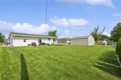 207 Drexel Drive SW Cedar Rapids IA 52404