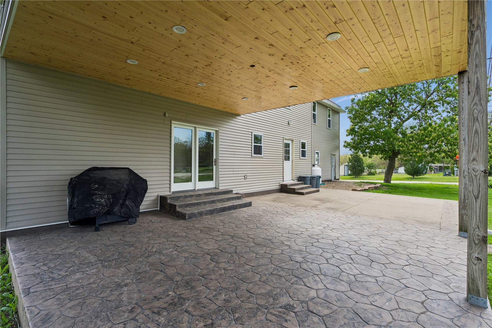 2375 55th Street Drive Vinton IA 52349