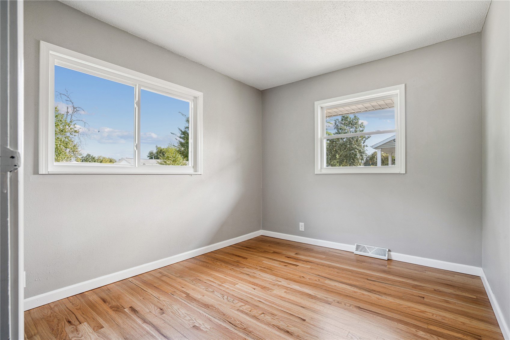 4417 Twin Pine Drive NE Cedar Rapids IA 52402