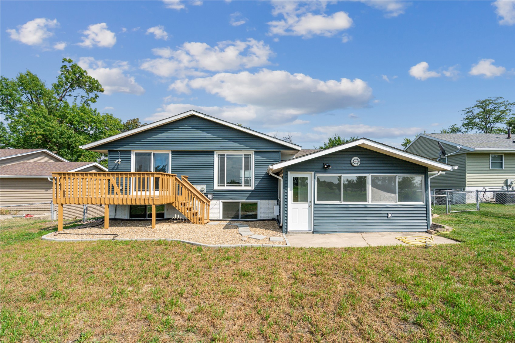 4417 Twin Pine Drive NE Cedar Rapids IA 52402