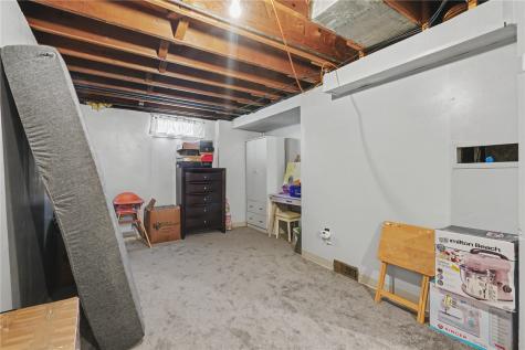 2411 Linwood Street SW Cedar Rapids IA 52404