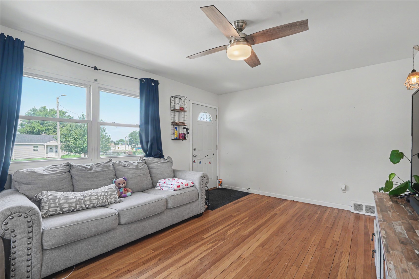 2411 Linwood Street SW Cedar Rapids IA 52404