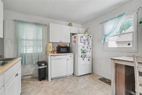 2411 Linwood Street SW Cedar Rapids IA 52404