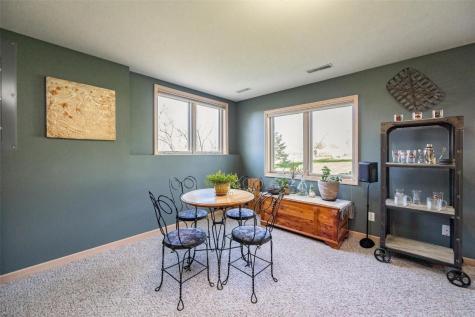 2495 Westwind Lane NE Cedar Rapids IA 52411
