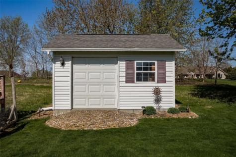 2495 Westwind Lane NE Cedar Rapids IA 52411