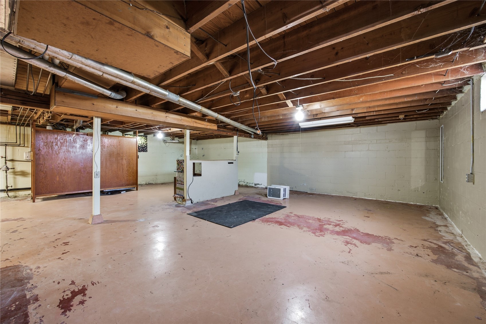 114 E 6th Street Tipton IA 52772