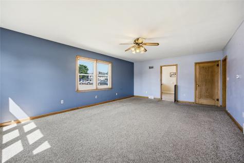 114 E 6th Street Tipton IA 52772