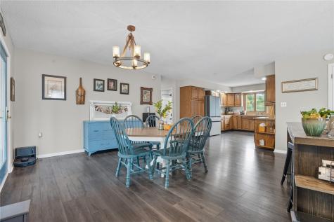 203 N North 9th Avenue Vinton IA 52349