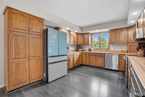 203 N North 9th Avenue Vinton IA 52349