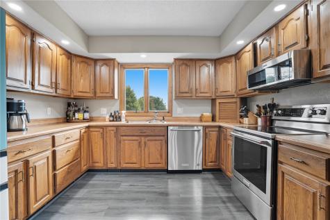 203 N North 9th Avenue Vinton IA 52349