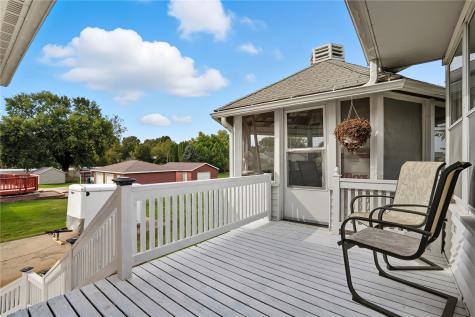 203 N North 9th Avenue Vinton IA 52349