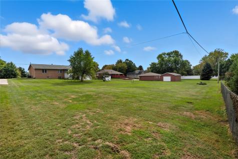 203 N North 9th Avenue Vinton IA 52349