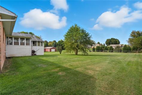 203 N North 9th Avenue Vinton IA 52349