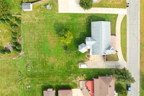 203 N North 9th Avenue Vinton IA 52349