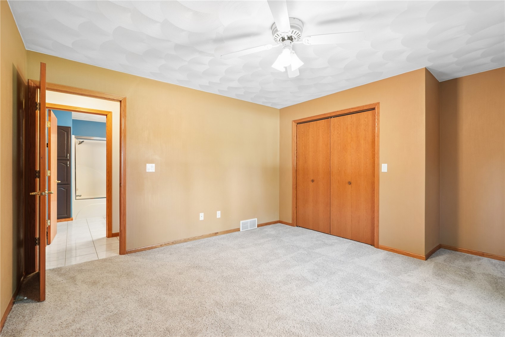 23700 Gombert Drive Anamosa IA 52205