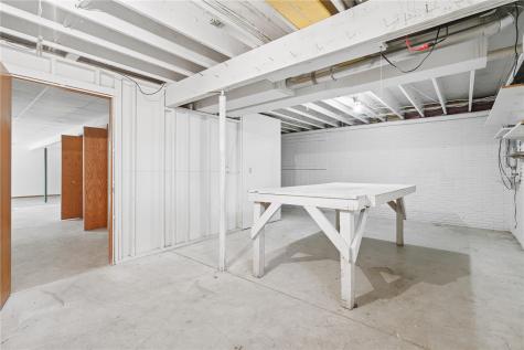 23700 Gombert Drive Anamosa IA 52205