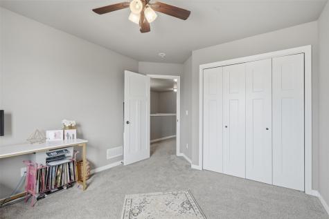 1418 Cardinal Drive Fairfax IA 52228
