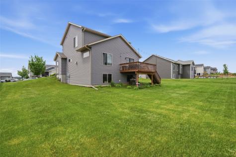 1418 Cardinal Drive Fairfax IA 52228