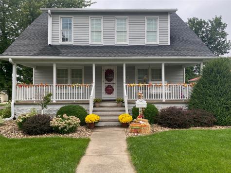 715 W 15th Street Vinton IA 52349