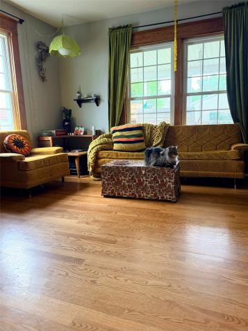 715 W 15th Street Vinton IA 52349