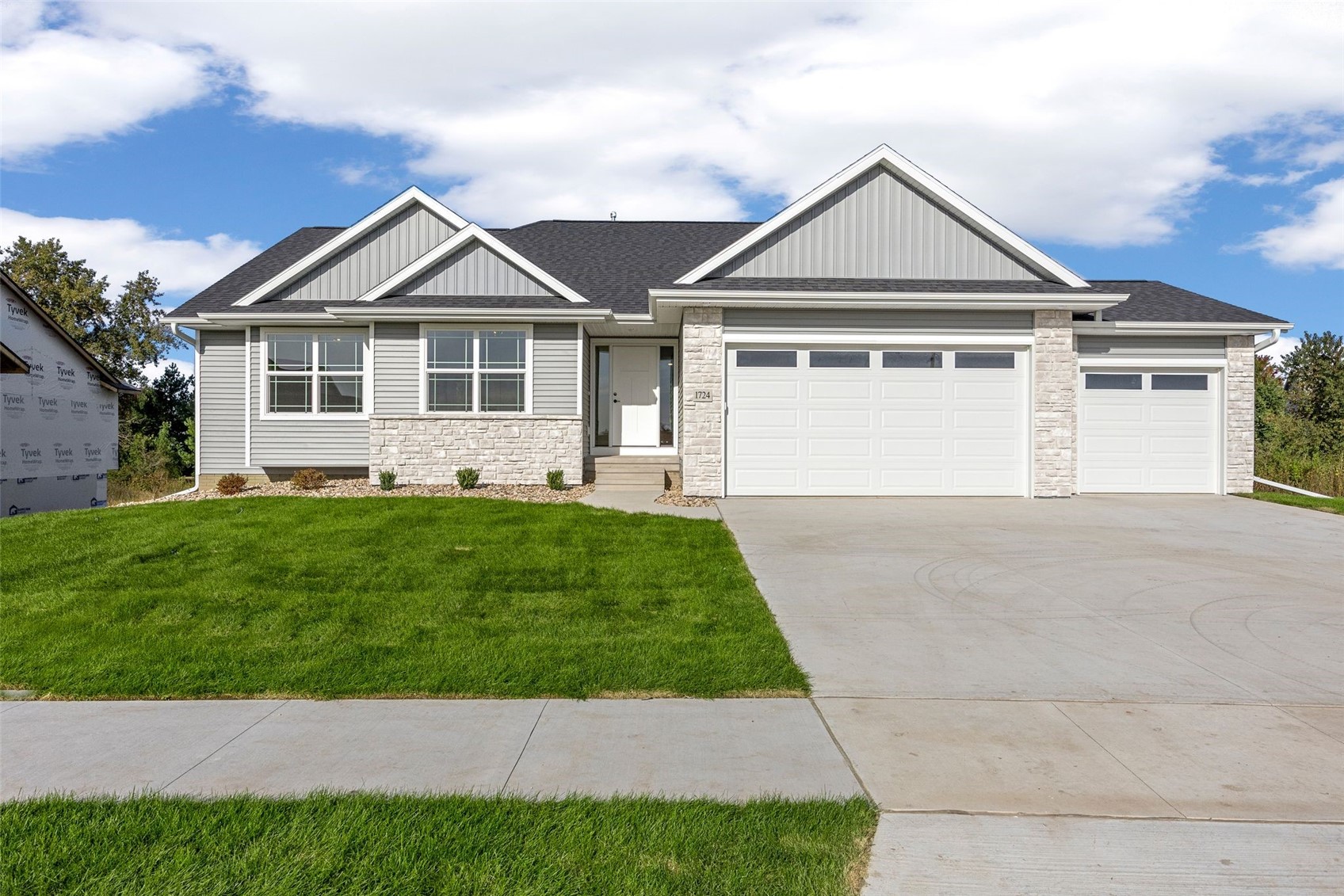 1724 Cloverleaf Court SW Cedar Rapids IA 52404