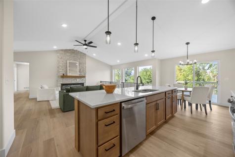 1724 Cloverleaf Court SW Cedar Rapids IA 52404