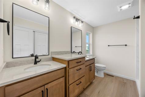 1724 Cloverleaf Court SW Cedar Rapids IA 52404