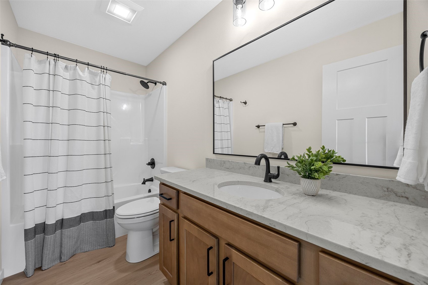 1724 Cloverleaf Court SW Cedar Rapids IA 52404